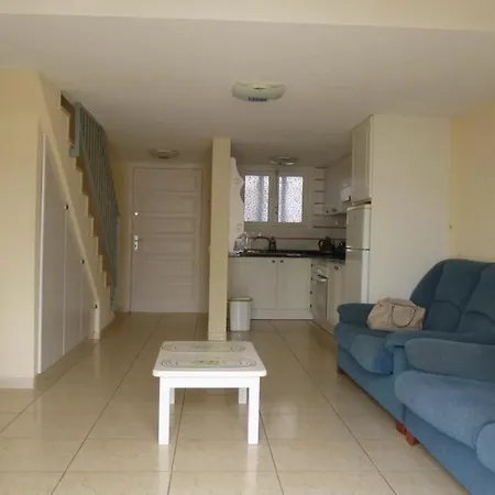 Apartment Great Beachside Duplex In Playa De Americas