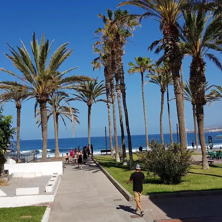 Apartment Great Beachside Duplex In Playa De Americas